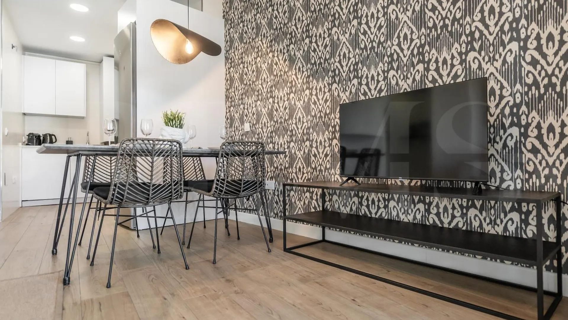 Modern Apartment With Private Terrace By Rems Malaga Spain